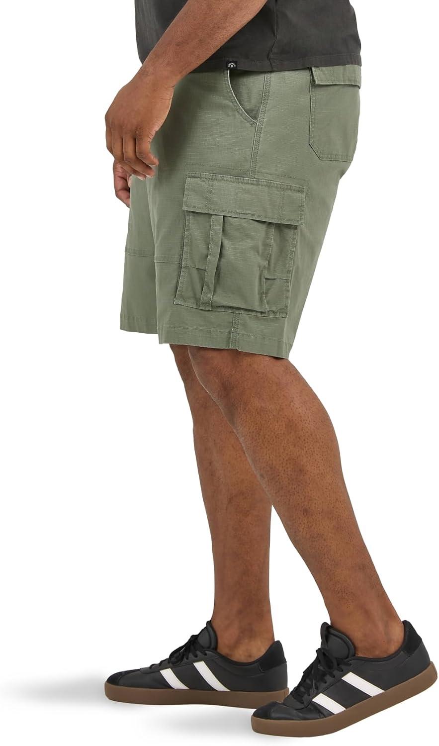 imageLee Mens Big ampamp Tall Extreme Motion Carolina Cargo ShortOlive Grove Ripstop