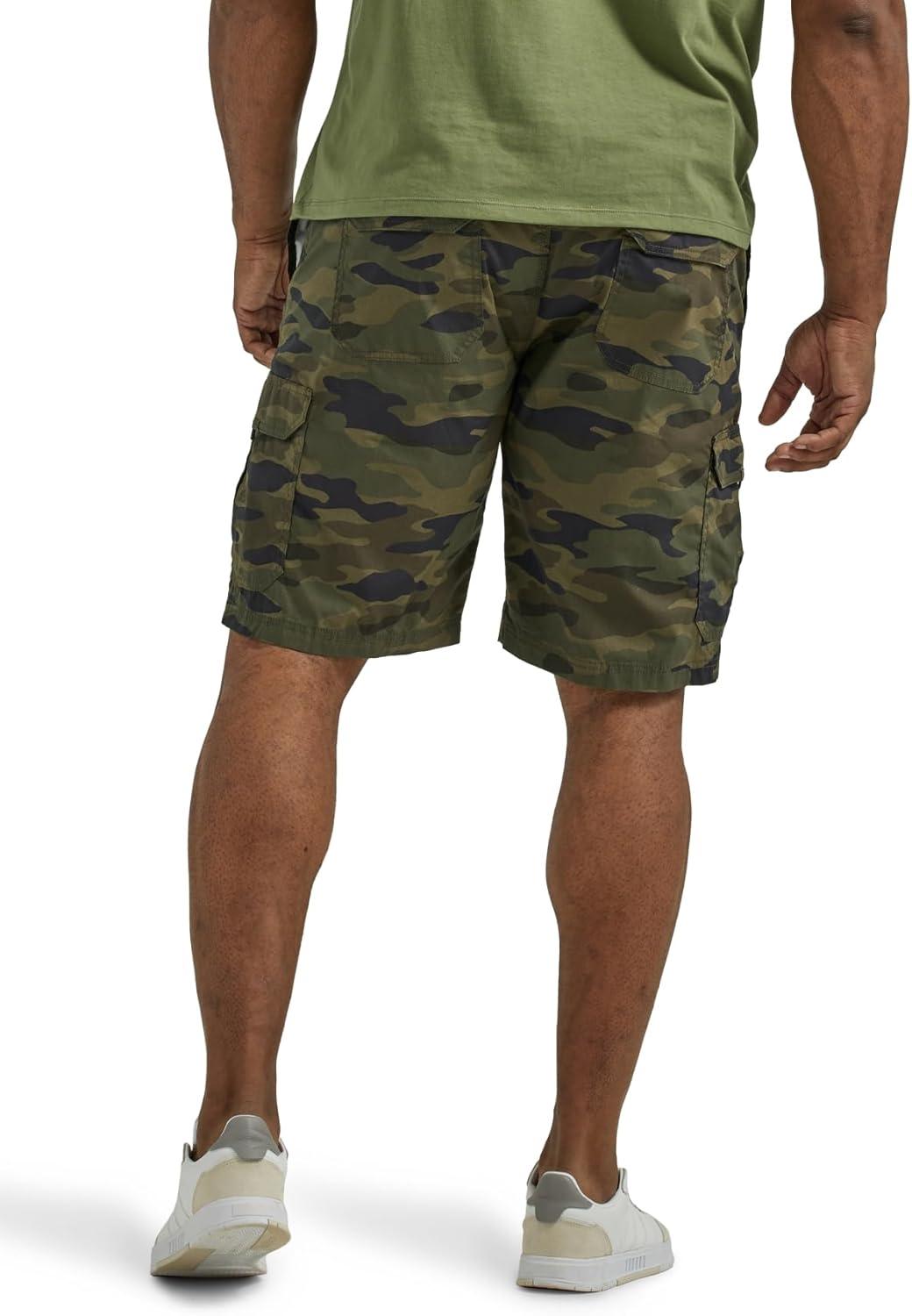 imageLee Mens Big ampamp Tall Extreme Motion Crossroad Cargo ShortTraditional Camo