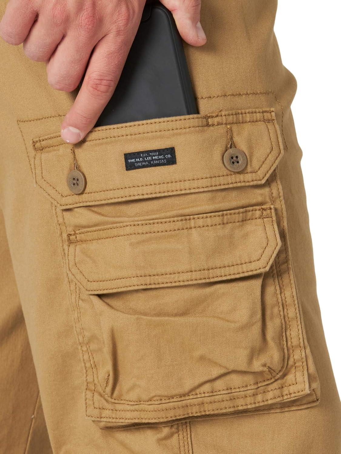 imageLee Mens Wyoming Relaxed Fit Cargo PantBourbon