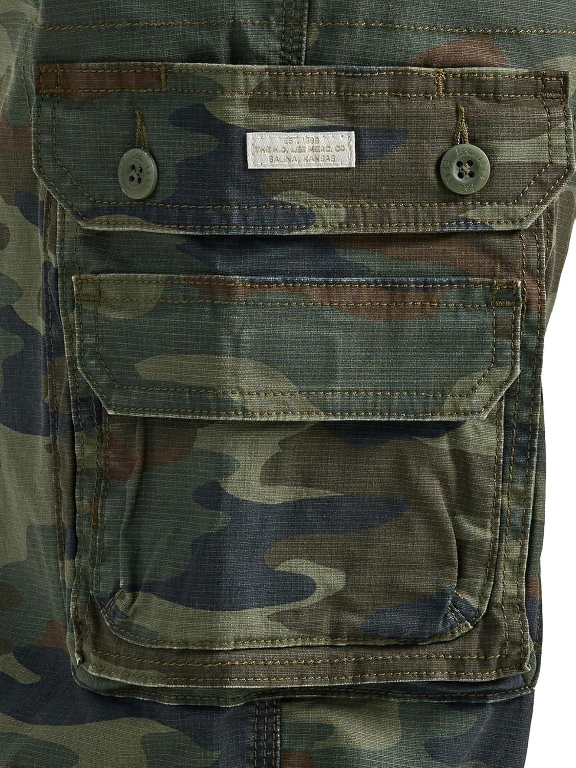 imageLee Mens Wyoming Relaxed Fit Cargo PantMoss Camo Ripstop