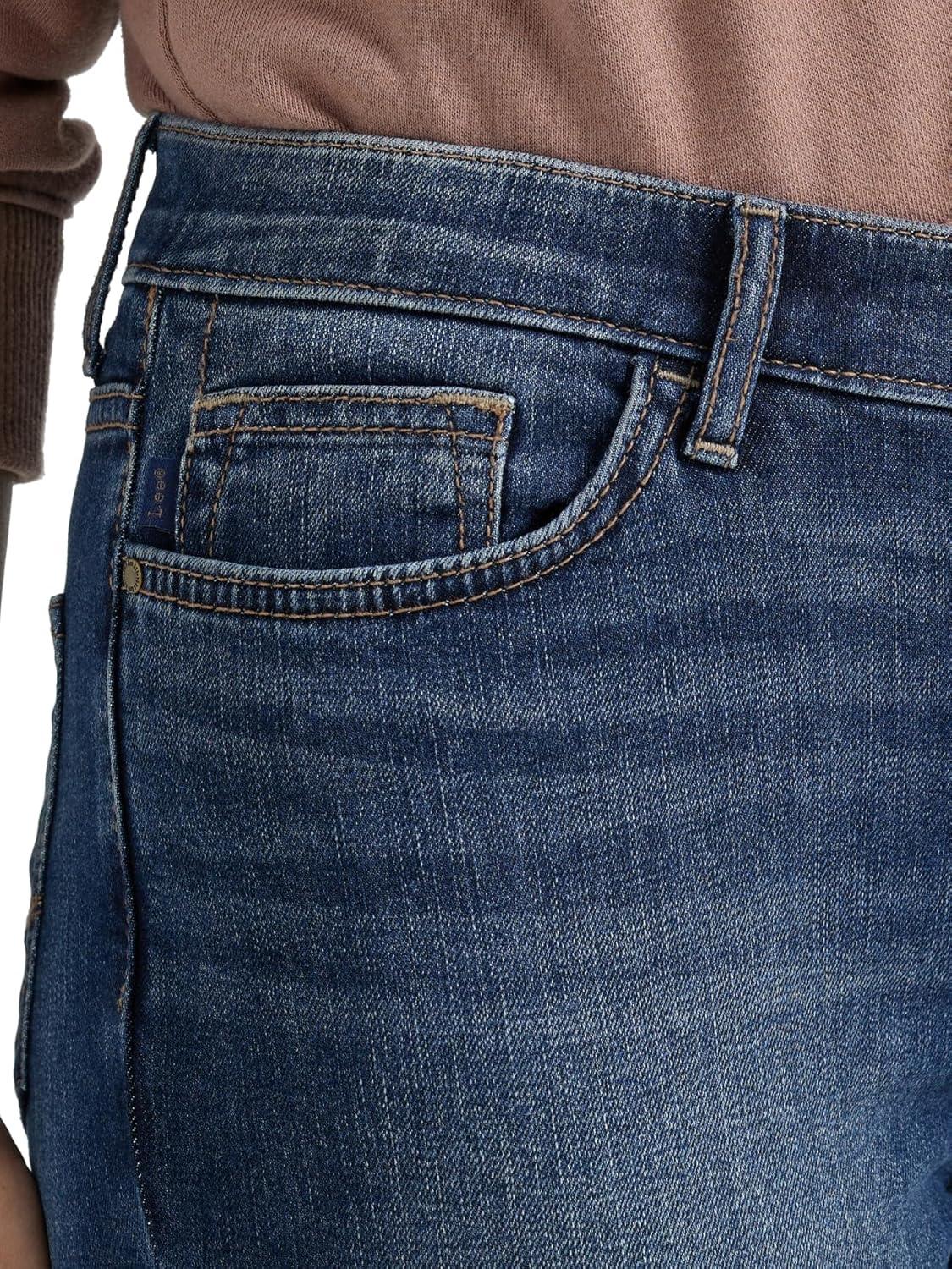 imageLee Womens Flex Motion Regular Fit 5 Pocket Capri JeanJeansBewitched