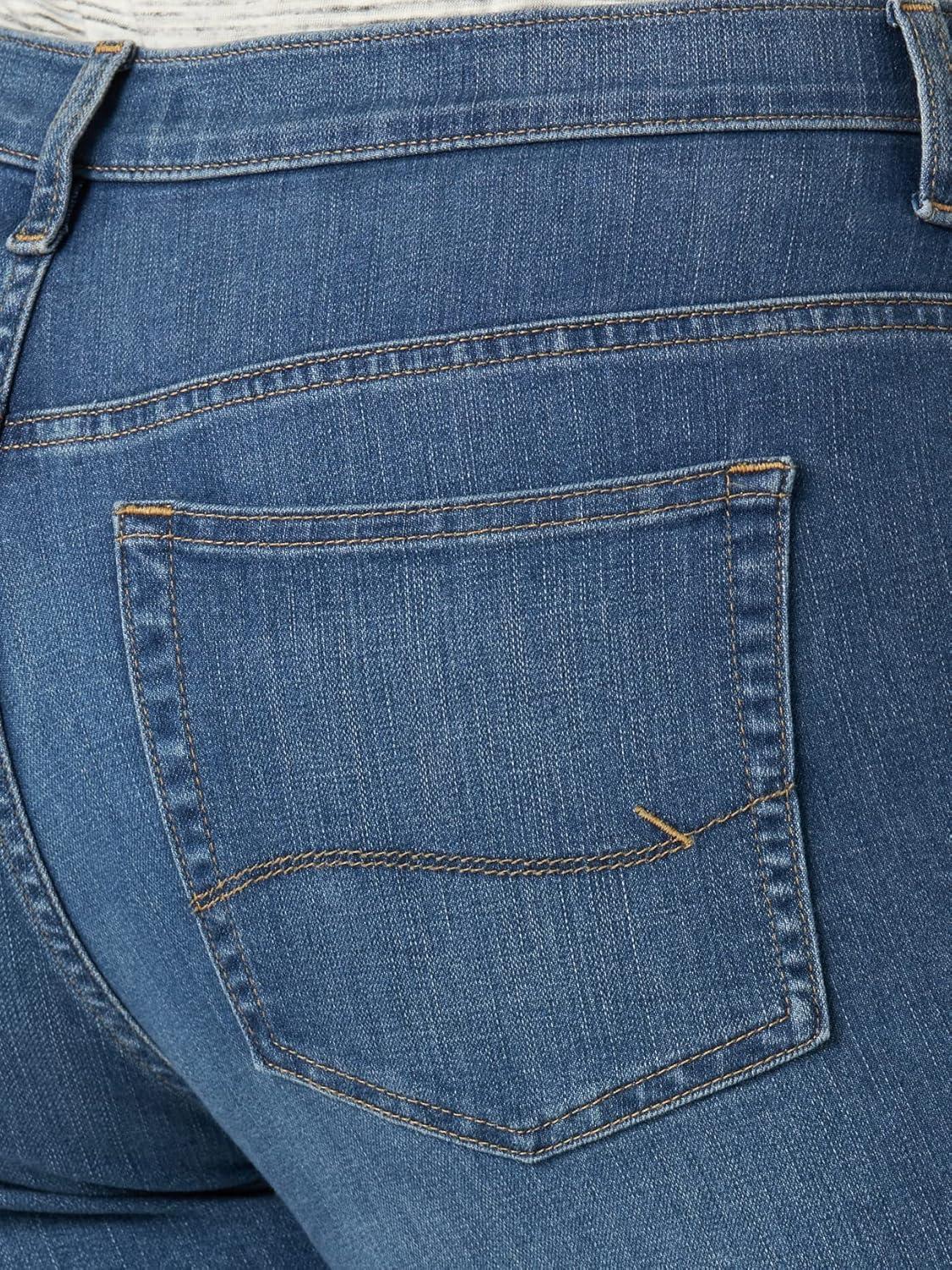 imageLee Womens Plus Size Relaxed Fit Denim Capri JeanSoar