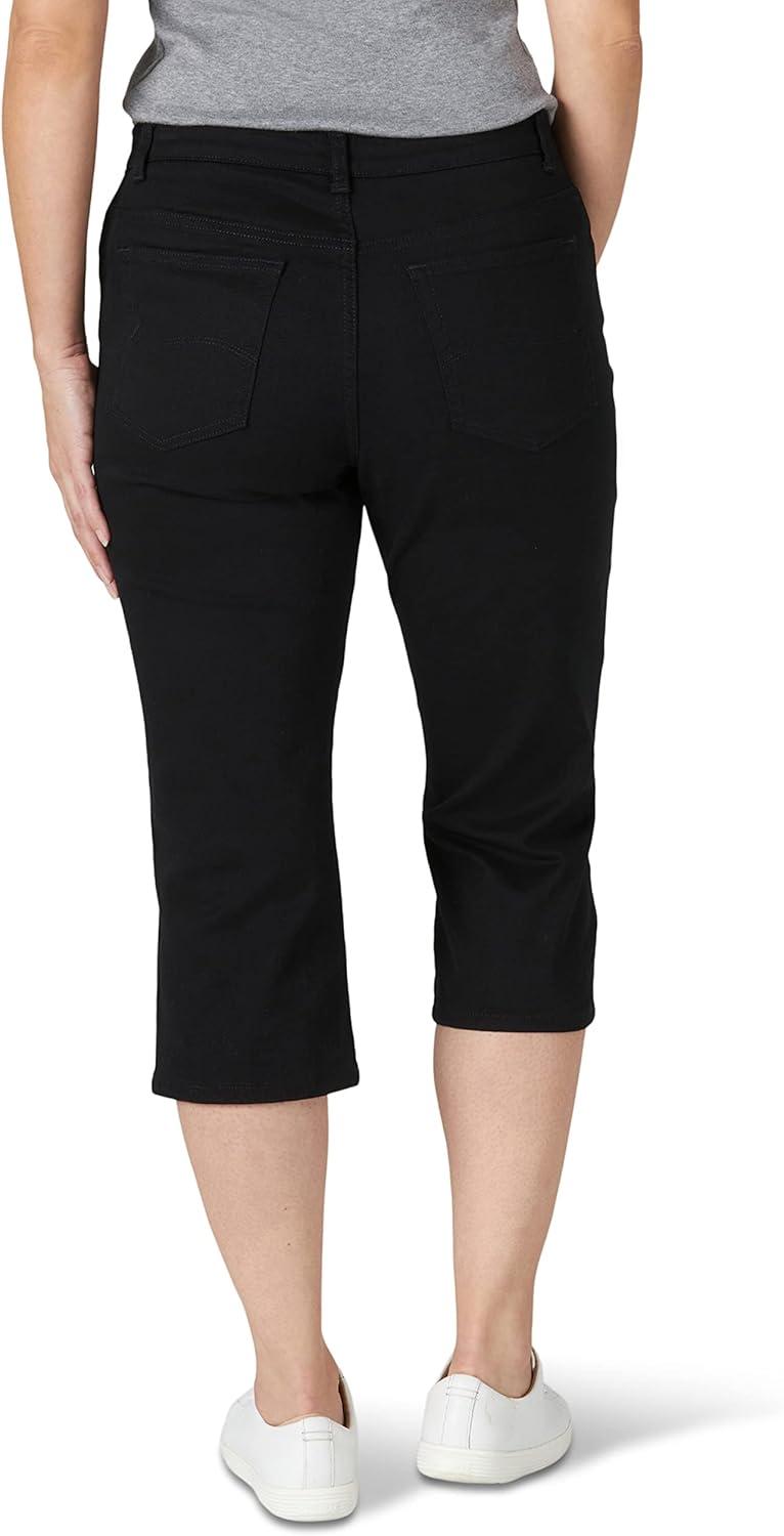 imageLee Womens Relaxed Fit Capri JeanBlack