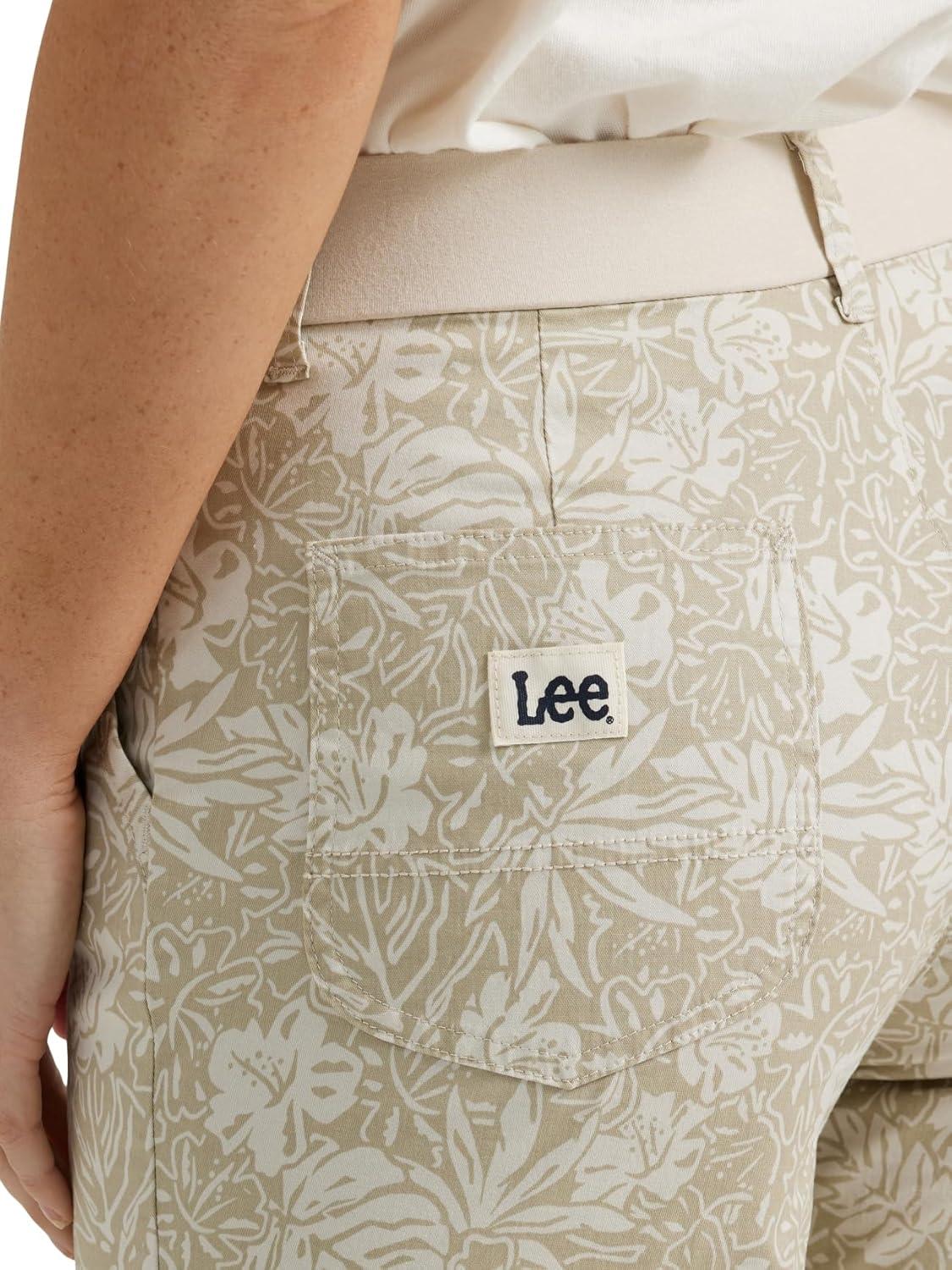 imageLee Womens Ultra Lux Comfort with Flextogo Utility Skimmer Capri PantEcru Tropical Floral