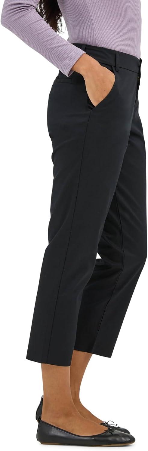 imageLee Womens Wrinkle Free 23quot Capri PantUnionall Black